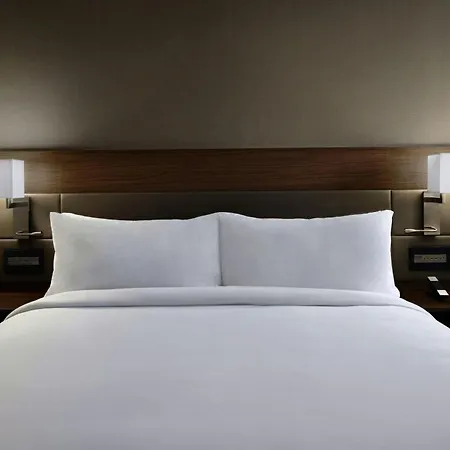 Ac Hotel By Marriott Lansing University Area Exterior photo