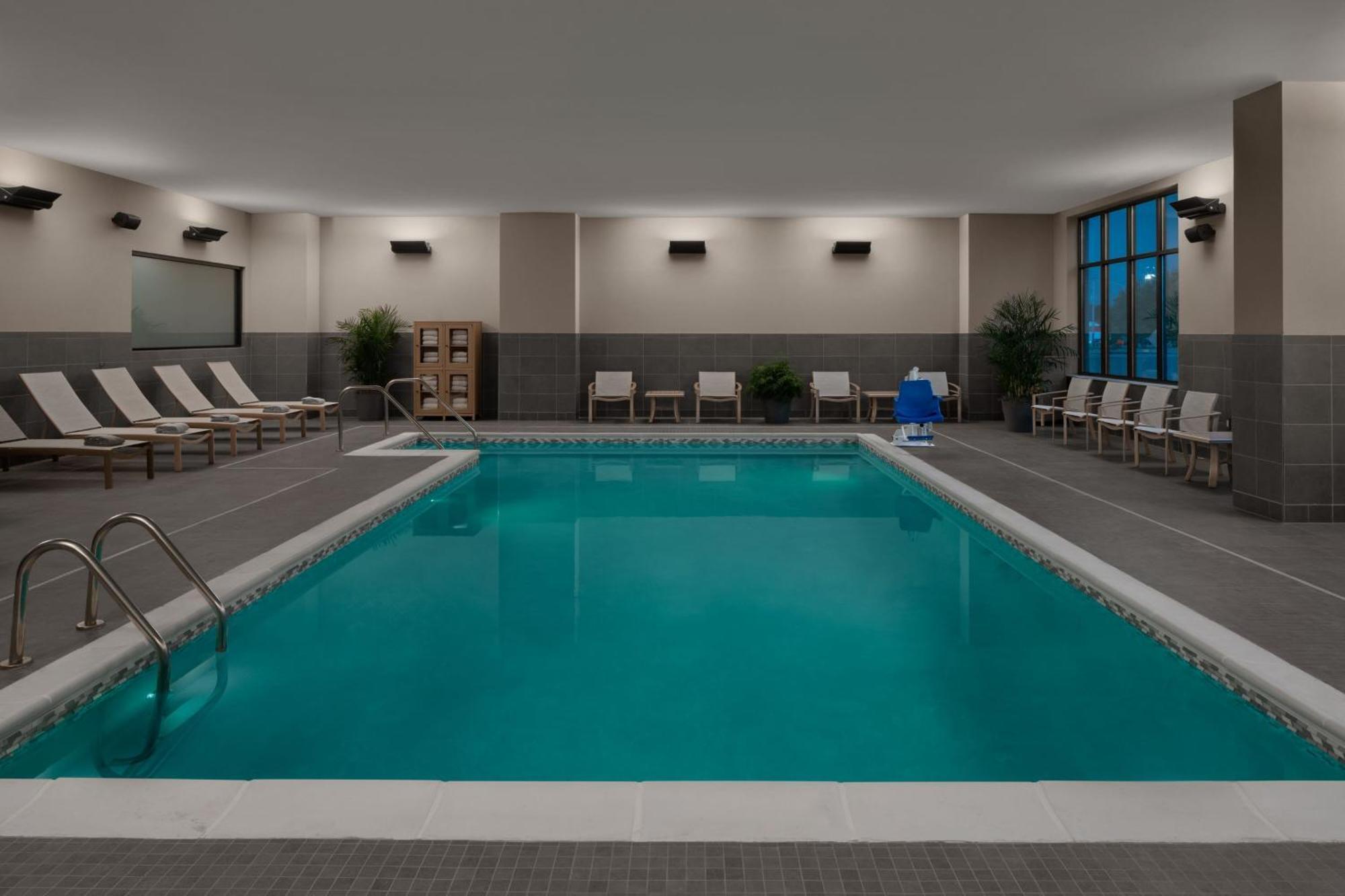 Ac By Marriott Area Hotel 3*